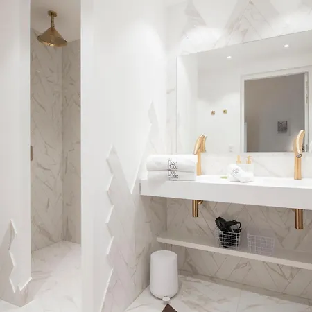 Au Clos Du Pensión Gueux