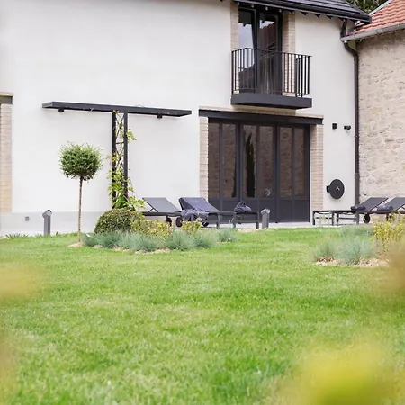 Au Clos Du 4* Gueux