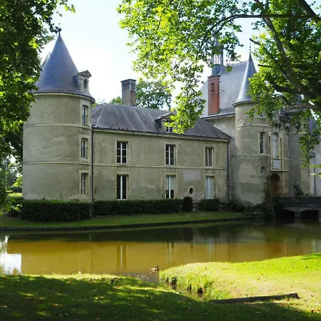 Au Clos Du 4*