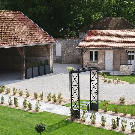 Au Clos Du