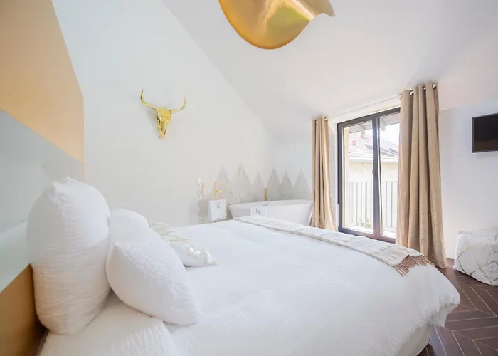 Au Clos Du Pensión Gueux