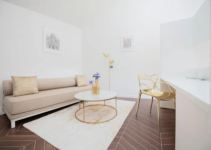 Pensión Au Clos Du 4*